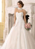 Schlichtes Brautkleid weiss